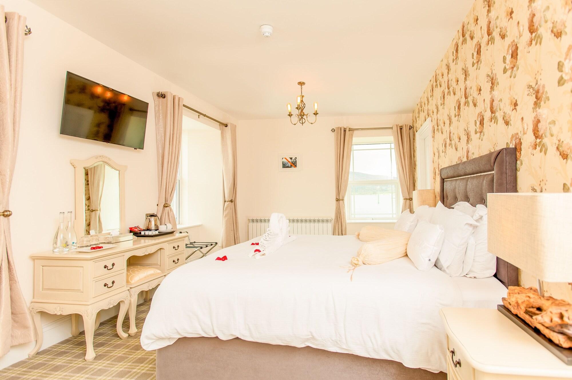 The Beara Coast Hotel Castletownbere Exteriör bild