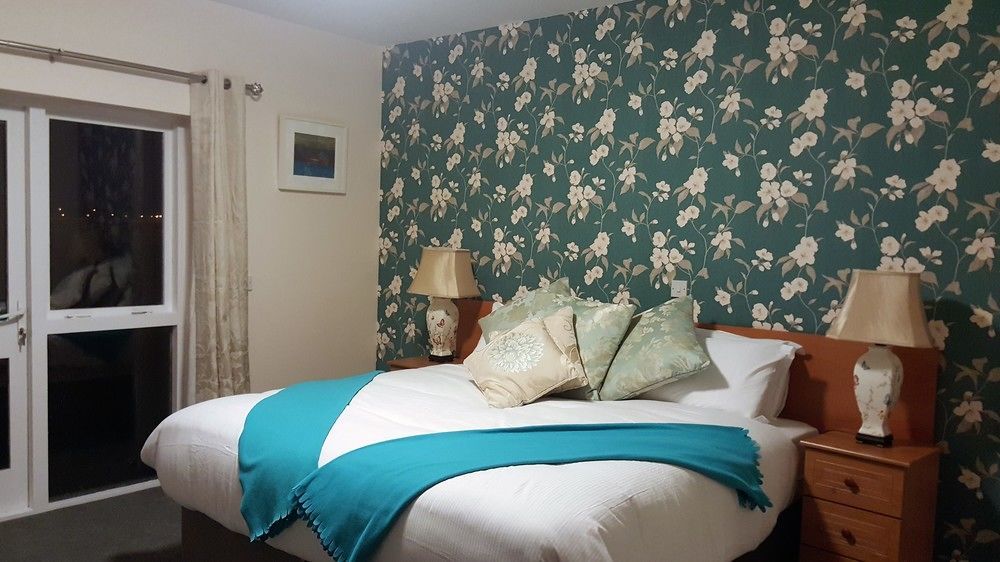 The Beara Coast Hotel Castletownbere Exteriör bild