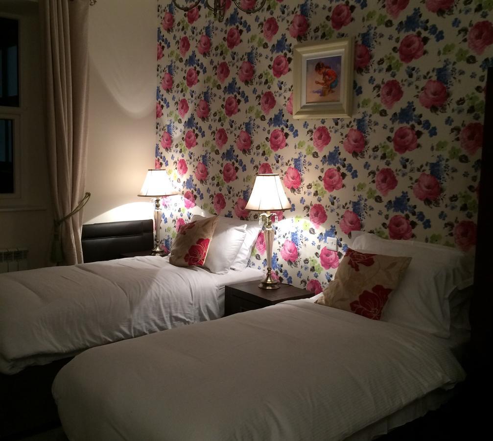 The Beara Coast Hotel Castletownbere Exteriör bild