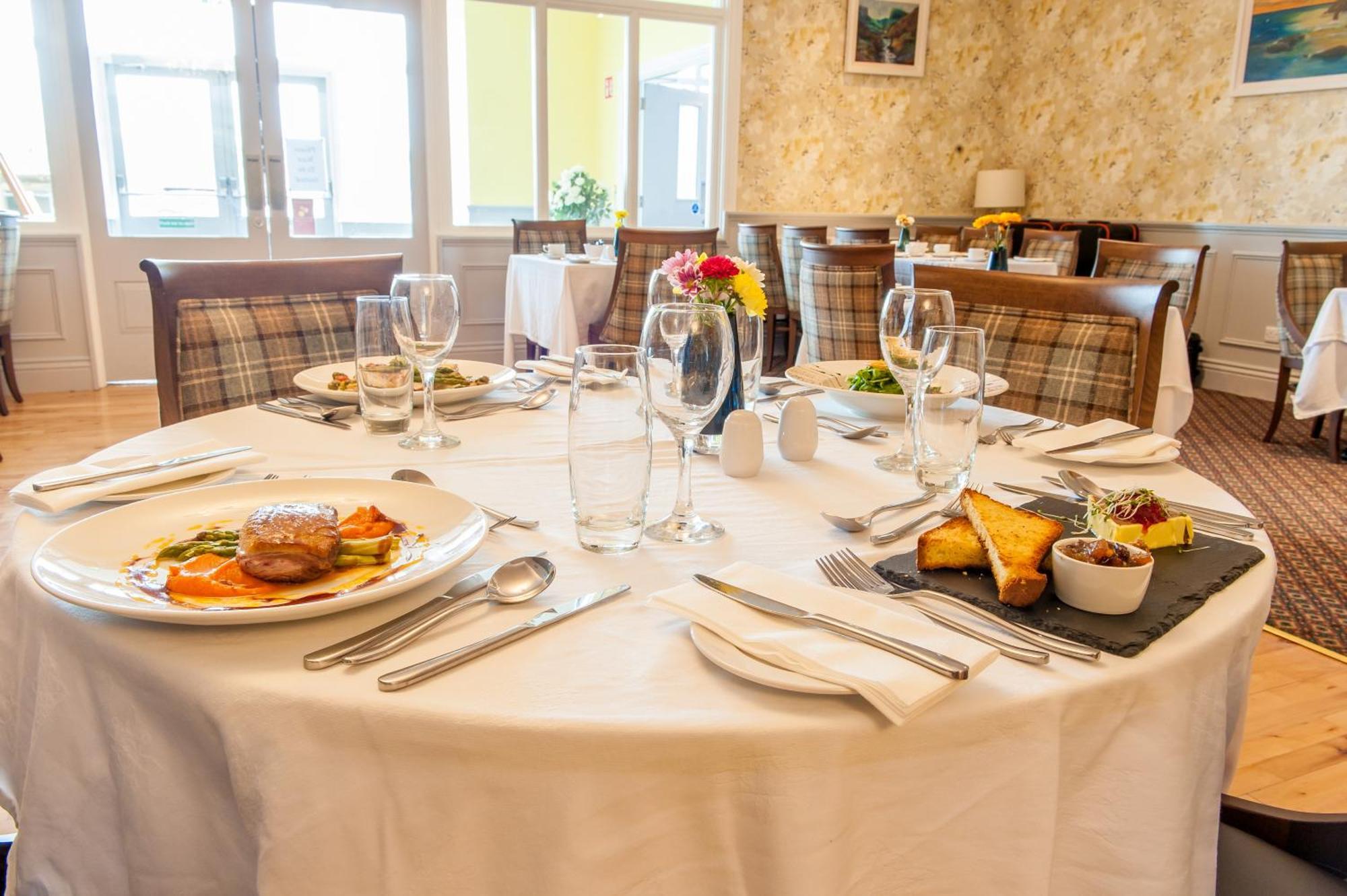 The Beara Coast Hotel Castletownbere Exteriör bild