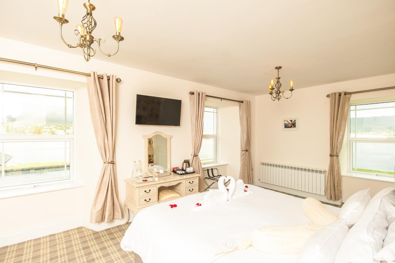 The Beara Coast Hotel Castletownbere Exteriör bild