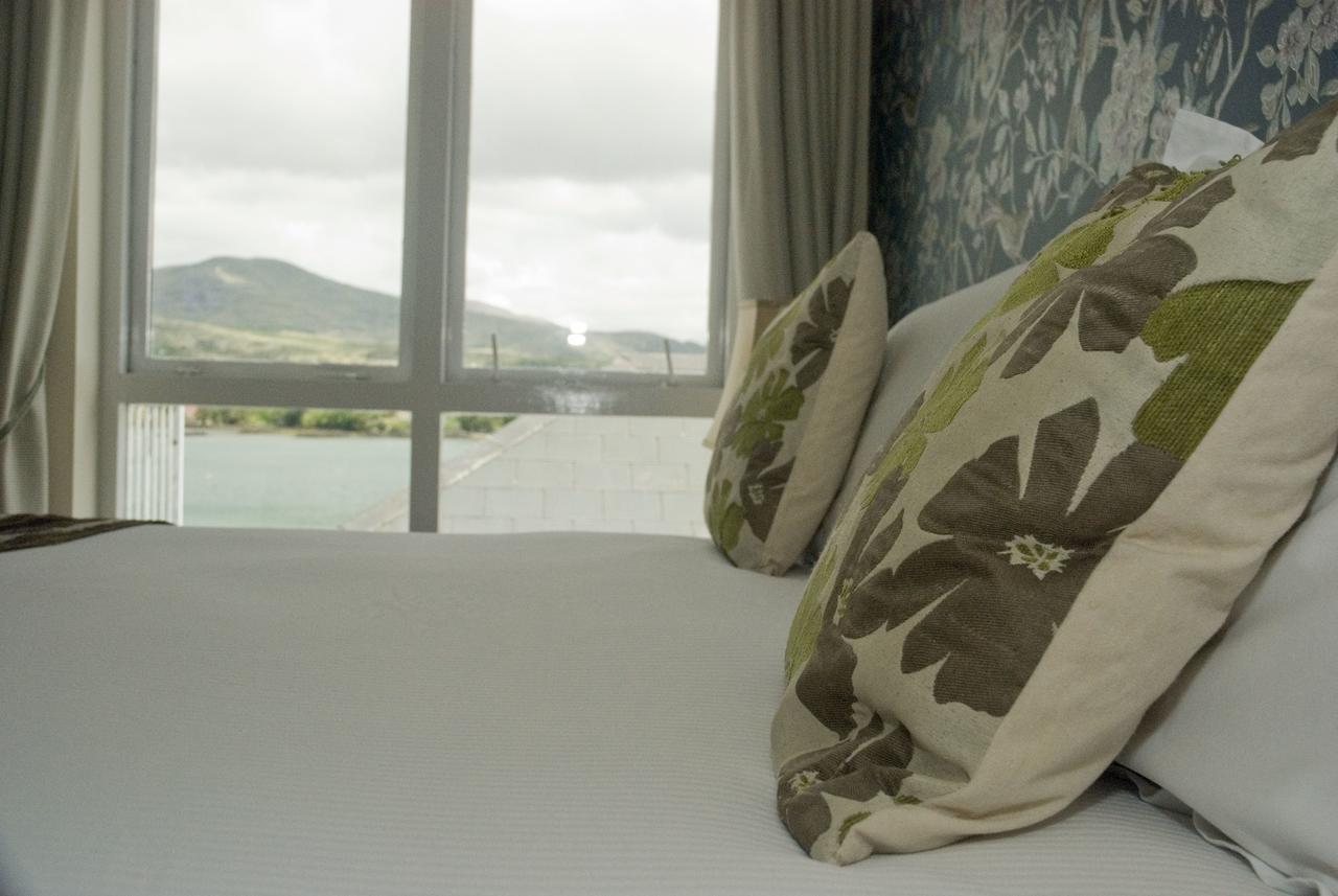 The Beara Coast Hotel Castletownbere Exteriör bild