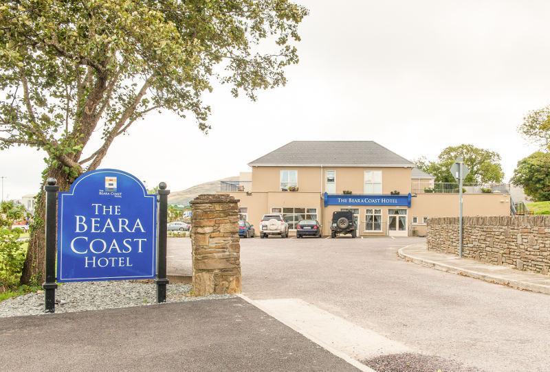 The Beara Coast Hotel Castletownbere Exteriör bild