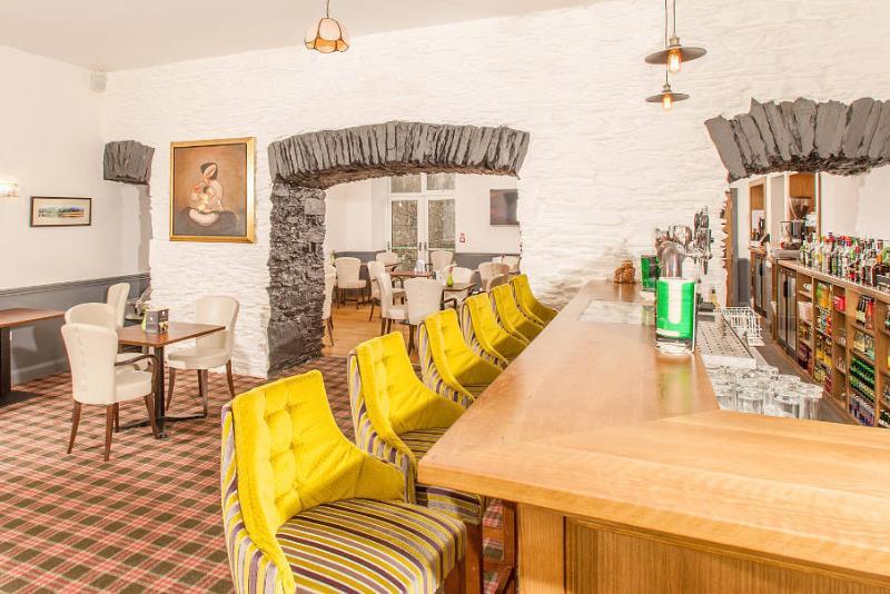 The Beara Coast Hotel Castletownbere Exteriör bild